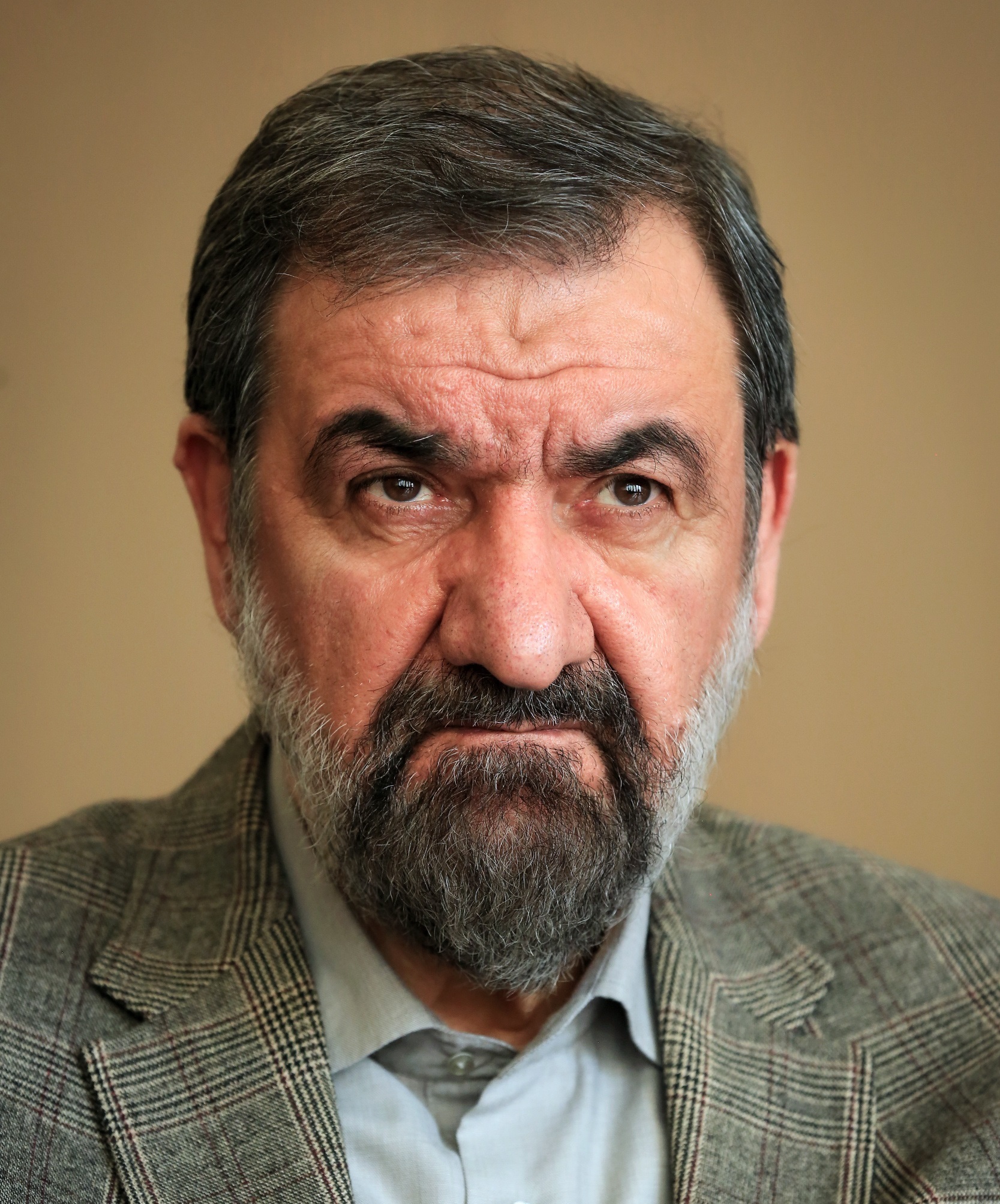 Iran Sends Washington Terms for Ending War, While Warning It Is Ready for a Decisive Fight